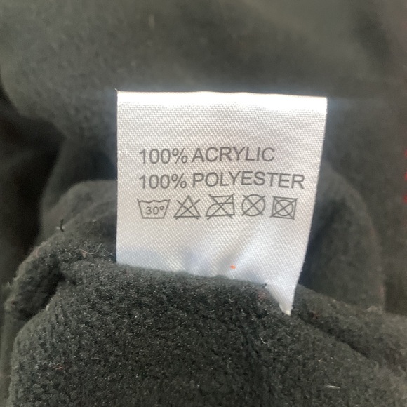 Winter Wear Union Jack winter hats 2 for 1 buy.  OS one black / one blue unisex - Picture 10 of 10